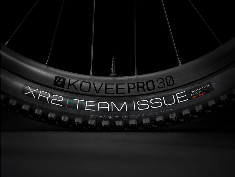 Trek Supercaliber 9.8 GX AXS Full Suspension Mountain Bike 2023 in Matte Carbon/Gloss Trek Black-5